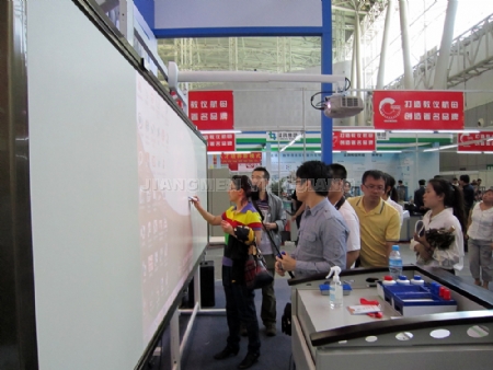 �c(di��n)�����Ŵ�