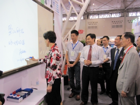 �c(di��n)�����Ŵ�