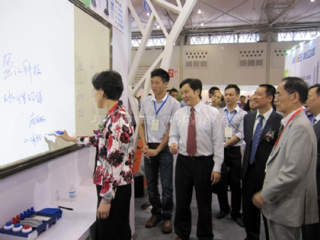 �c(di��n)�����Ŵ�