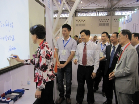 �c(di��n)�����Ŵ�