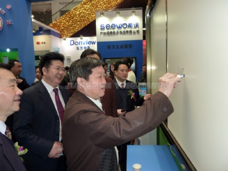 �c�����Ŵ�